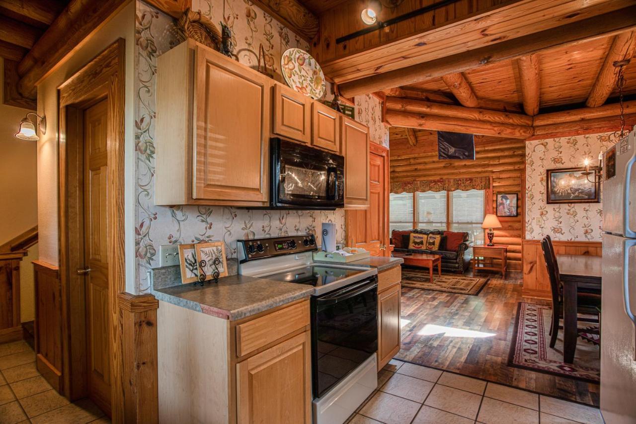 Great Wolf Cabin In Pigeon Forge! Villa Kültér fotó