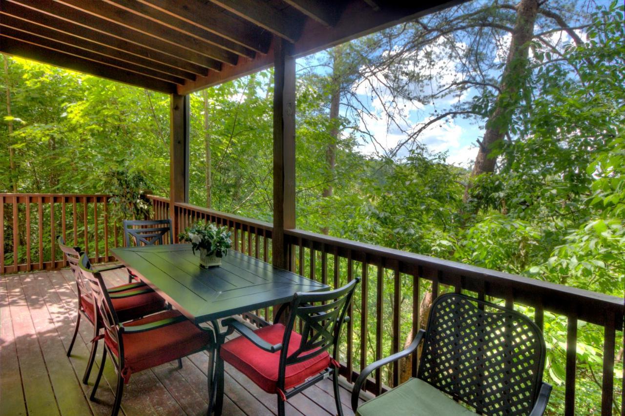 Great Wolf Cabin In Pigeon Forge! Villa Kültér fotó