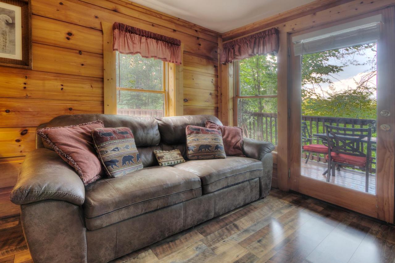 Great Wolf Cabin In Pigeon Forge! Villa Kültér fotó